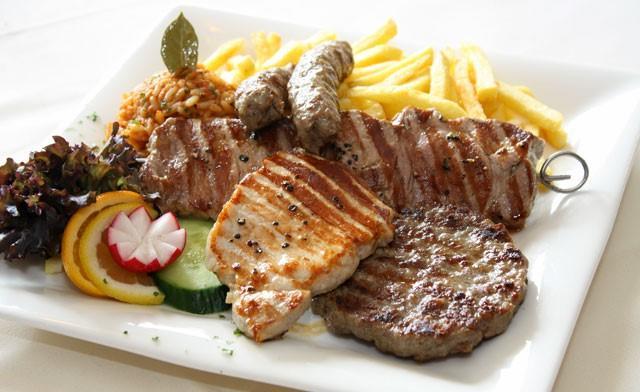 Hotel Restaurant Balkan Treviri Esterno foto