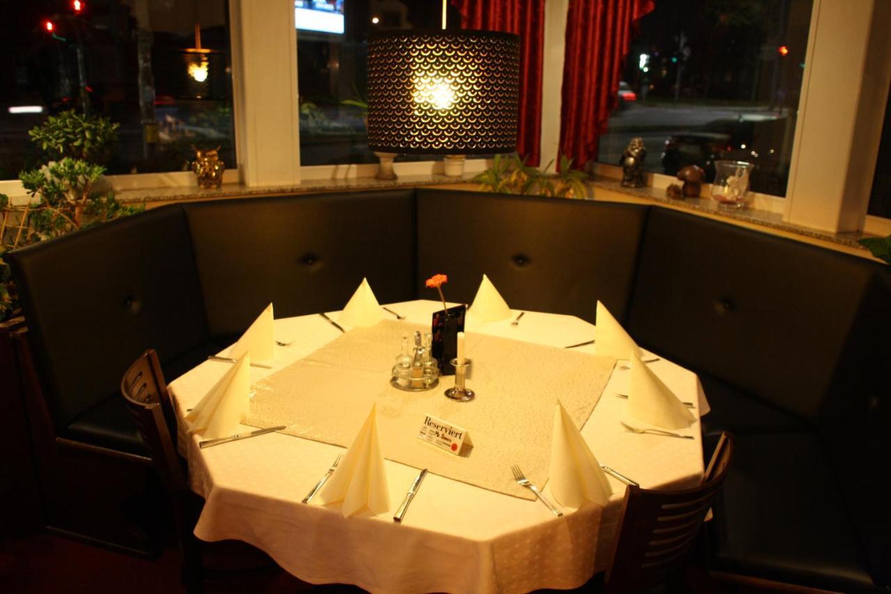Hotel Restaurant Balkan Treviri Esterno foto